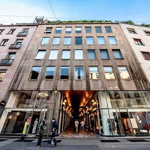 Apartment Dream San Babila, Milan