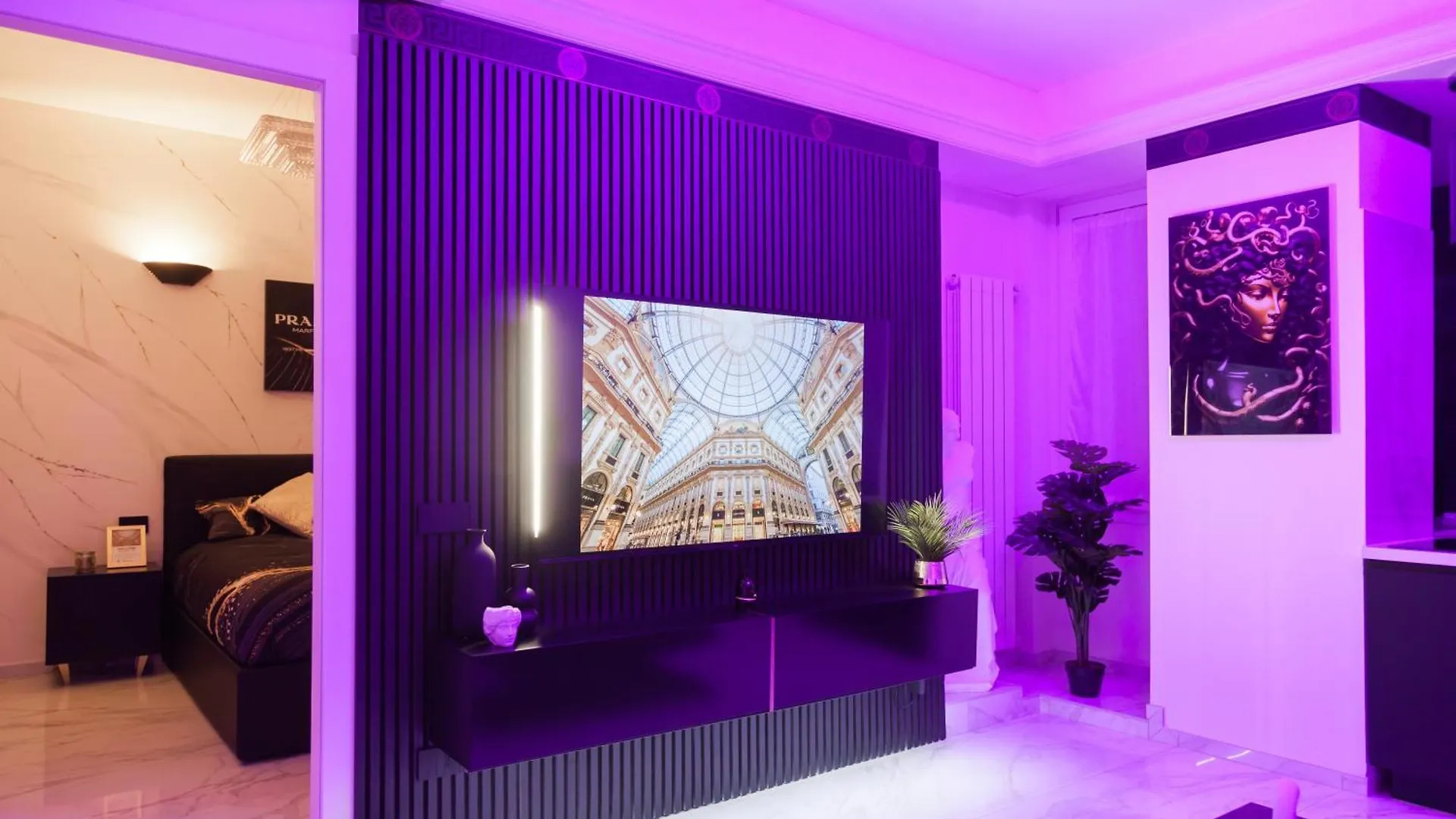 Italian Fashion Suite - Luxurious Marble City Center Mediolan 0*,  Włochy