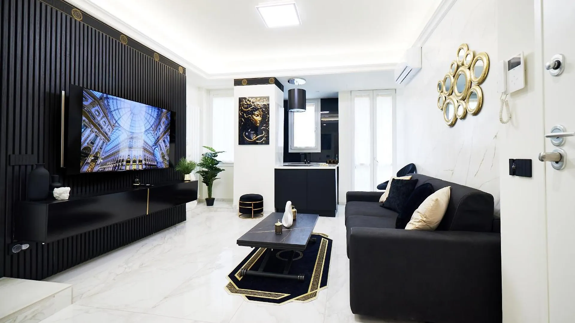 Apartament Italian Fashion Suite - Luxurious Marble City Center Mediolan Włochy