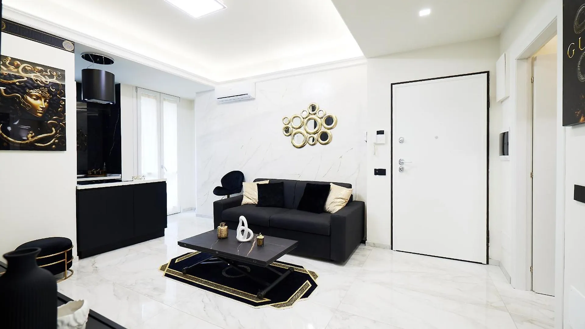 Italian Fashion Suite - Luxurious Marble City Center Mediolan 0*,  Włochy