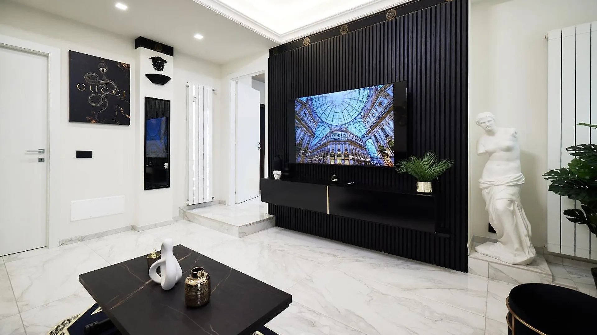 Italian Fashion Suite - Luxurious Marble City Center Mediolan Apartament